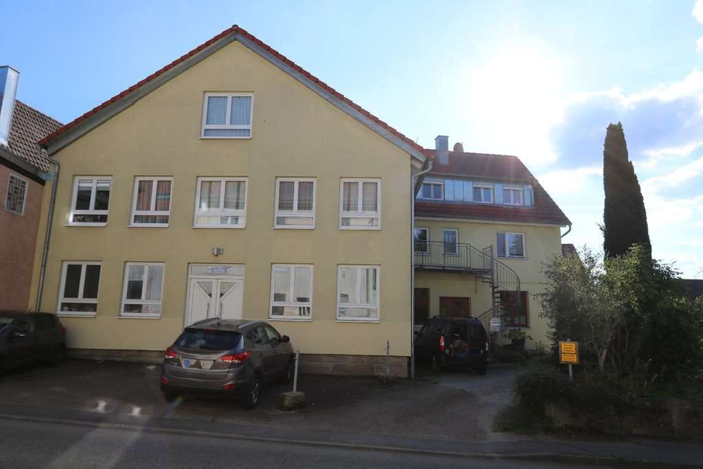 Immobilie in Bretzfeld - Mehrfamilien-Wohnhaus mit ehem. Tierarztpraxis in Bretzfeld-Adolzfurt - Bild 0