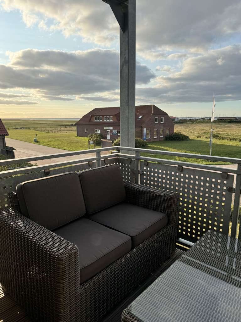 Immobilie in Baltrum - Süd-Balkon mit Wattenmeerblick – Rückzugsort auf Baltrum - Bild 0