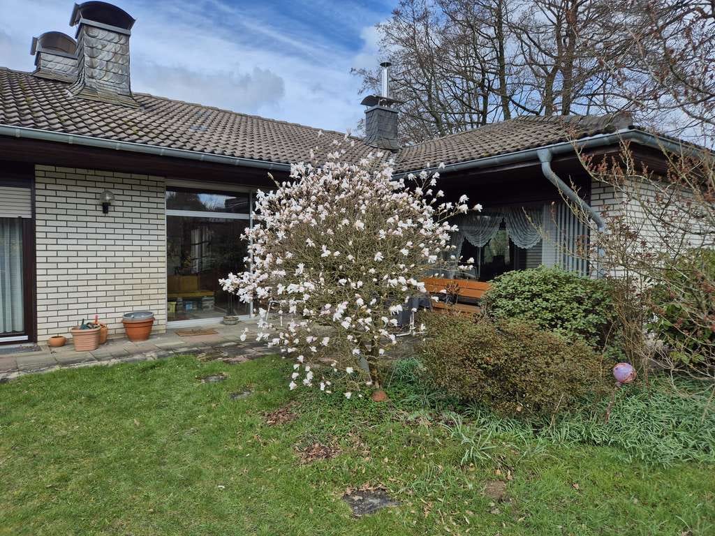 Immobilie in Roetgen - Freistehendes Einfamilienhaus mit Einliegerwohnung in Roetgen von privat zu verkaufen - Bild 2