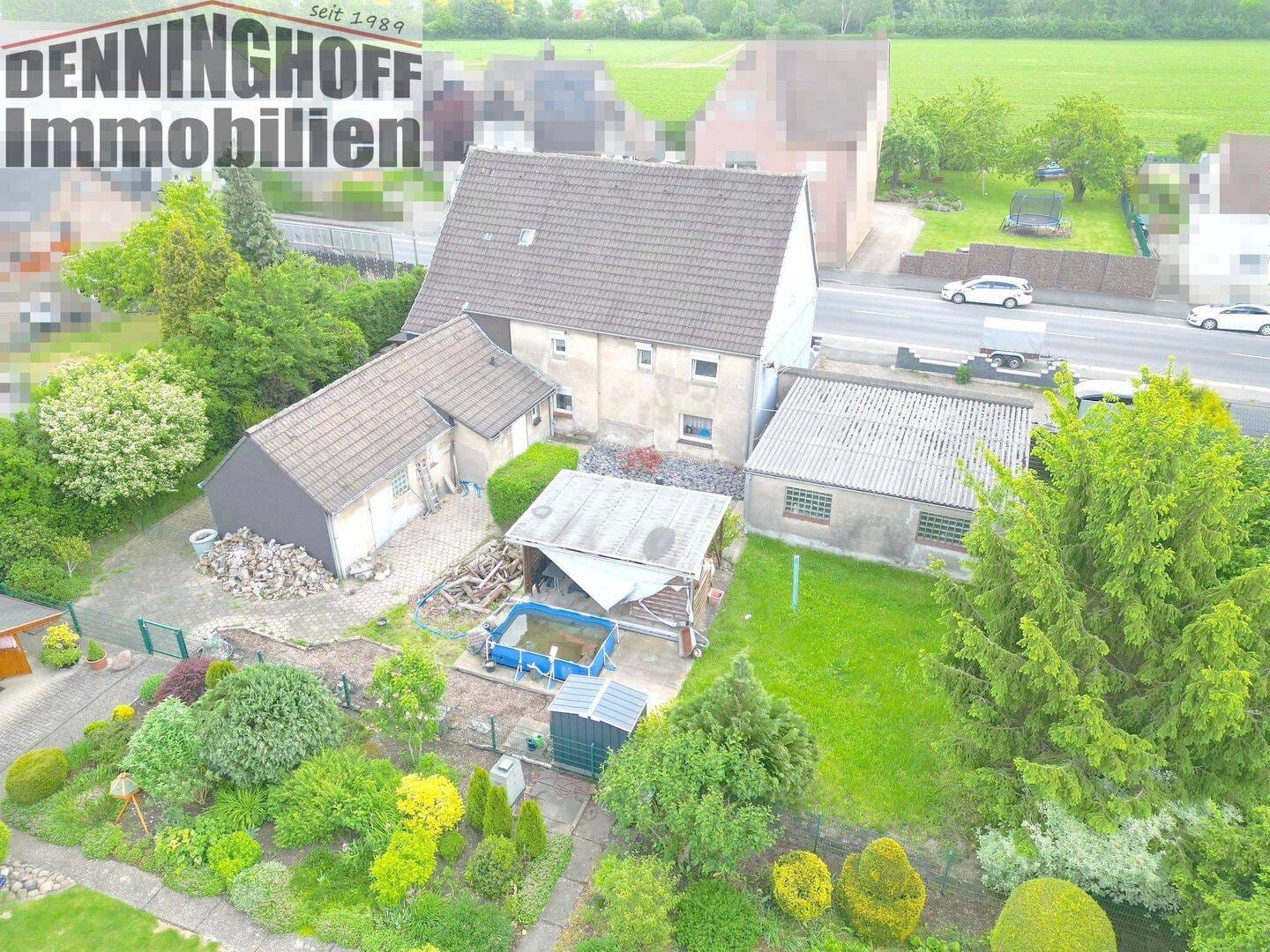 Immobilie in Bergkamen - Zweifamilienhaus mit zwei Garagen in Bergkamen - Bild 1