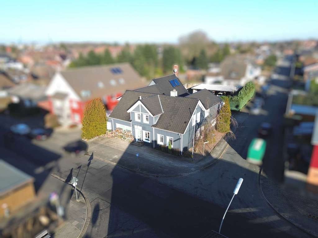 Immobilie in Schacht-Audorf - Komplett saniertes Anlageobjekt mit 5 Einheiten mit weiterem Entwicklungspotenzial in Schacht-Audorf - Bild 1