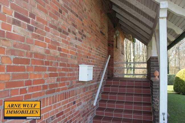 Immobilie in Ludwigslust - Grosszügiges, modernisiertes Einfamilienhaus direkt am Schlosspark der Lindenstadt Ludwigslust! - Bild 3