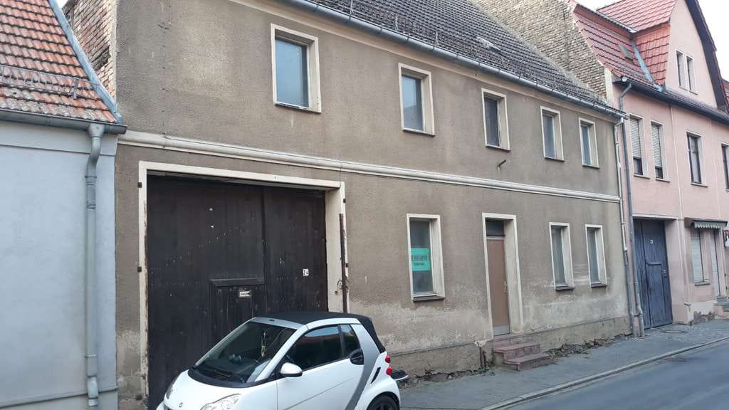 Immobilie in Niemegk - Handwerkerprojekt !!!!! Stadthaus mit schönem großen Grundstück - Bild 3