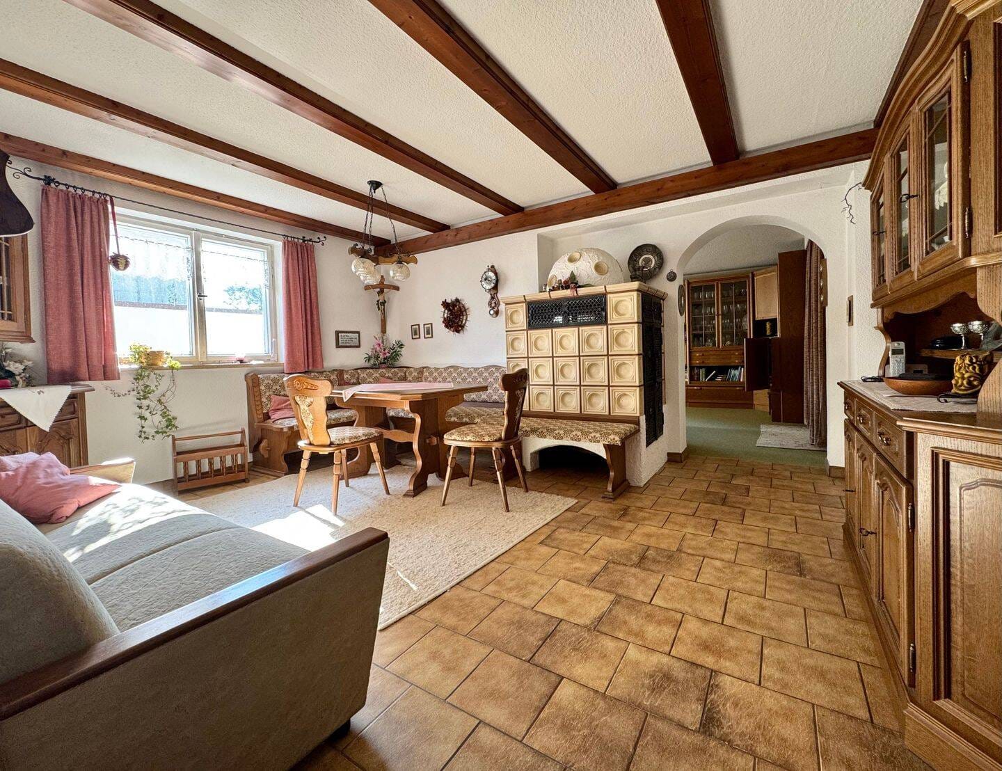 Immobilie in Jengen - Mehrgenerationenhaus mit Einliegerwohnung auf 1.283 m² Grundstück in Jengen-Weinhausen - Bild 2