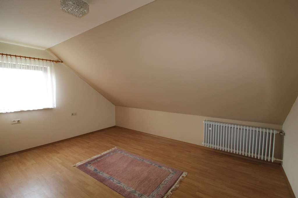 Immobilie in Bitz - Gepflegtes Einfamilienhaus mit Einliegerwohnung in ruhiger Wohnlage von Bitz - Bild 4