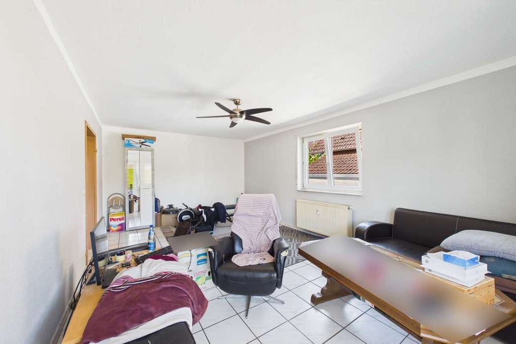 Immobilie in Stockstadt - Helle 2-Zimmer-Eigentumswohnung mit Balkon, Stellplatz und langjährigem Mietverhältnis - Bild 2