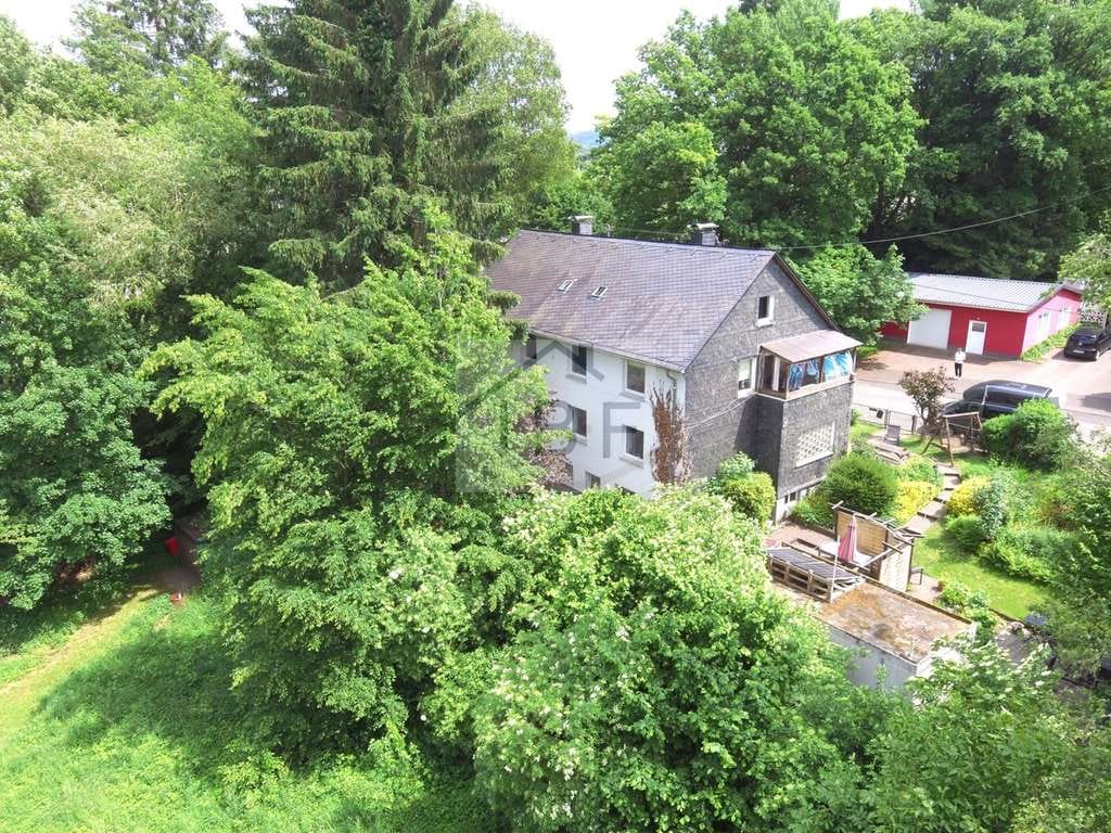 Immobilie in Burbach - Vielseitiges Doppelhaus – Ideal für Familien oder zur Kapitalanlage - Bild 1