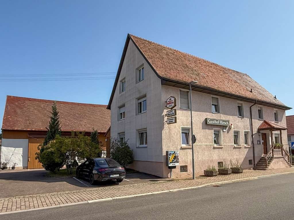 Immobilie in Neuhausen - Mehrfamilienhaus + Nebengebäude mit Entwicklungspotenzial - Bild 0