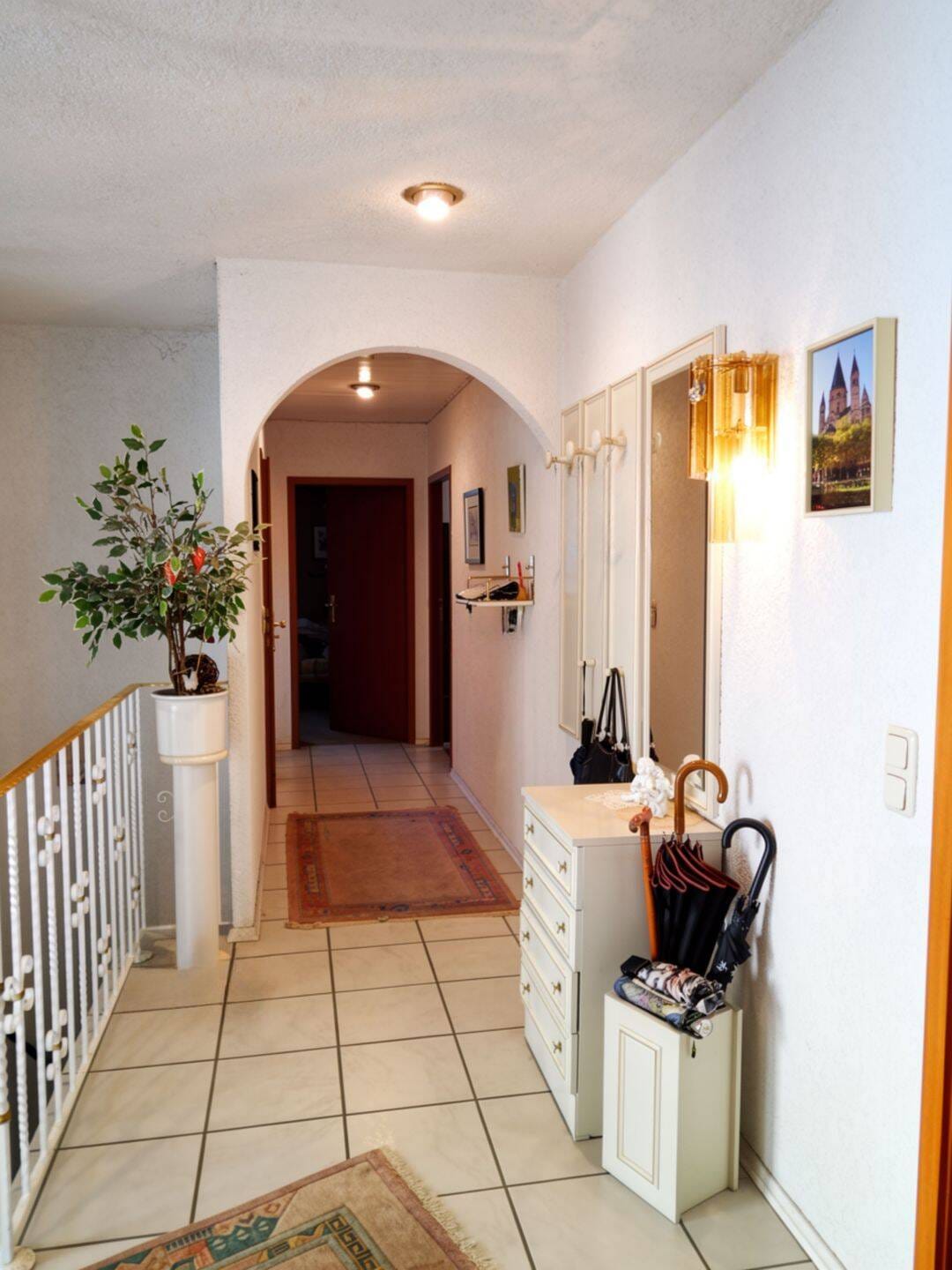 Immobilie in Klein-Winternheim - Komfort - Charme - attraktiver Bungalow im Herzen von Klein-Winternheim - Bild 1