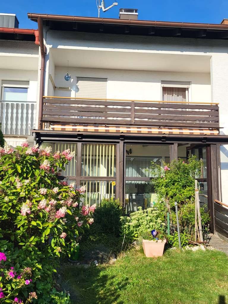Immobilie in Dietmannsried - Reihenmittelhaus mit Garten, Balkon & Ausbaupotenzial – ruhig gelegen in Probstried (Dietmannsried) - Bild 1