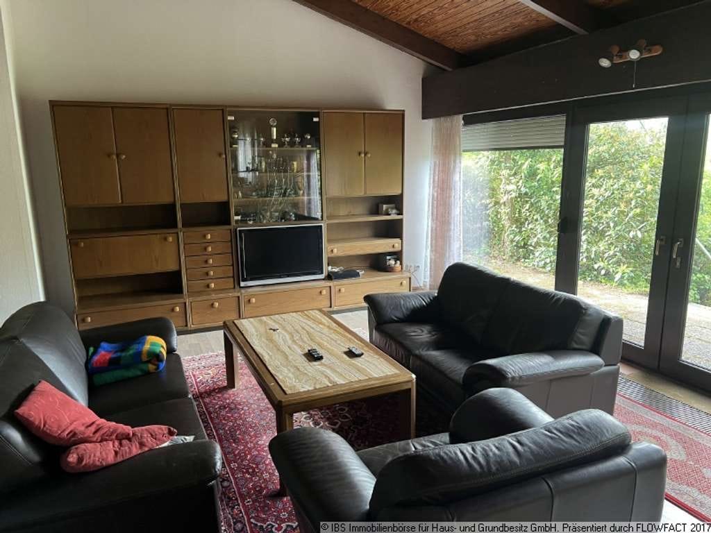Immobilie in Blaufelden - RUHIG UND ZENTRAL: Gemütliches Einfamilienhaus mit Garten und Garage - Bild 1