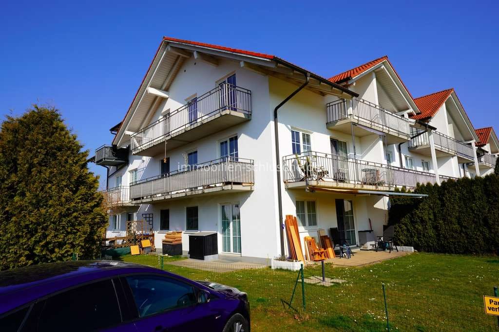 Immobilie in Tannheim - Kapitalanlage - Preisgünstige gut vermietete 3 Zimmer Dachgeschoßwohnung mit großem Balkon - Bild 1