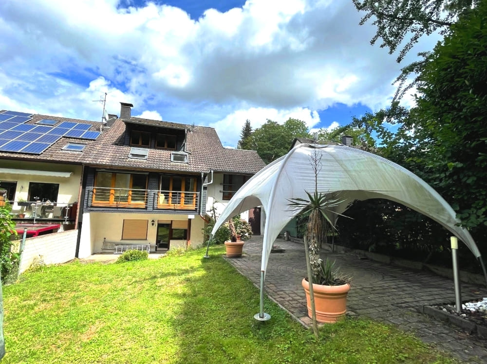 Immobilie in Mühlhausen - GLOBAL INVEST | Große Doppelhaushälfte mit Einliegerwohnung und tollem Garten in Mühlhausen - Bild 4