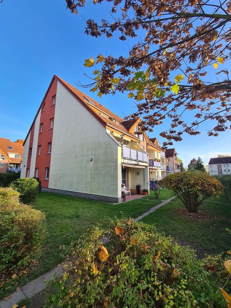 Immobilie in Steinhöfel - BEZUGSFREIE 3-Raum-Maisonette-Wohnung mit Balkon, Keller, Einzelgarage, PROVISIONSFREI - Bild 0
