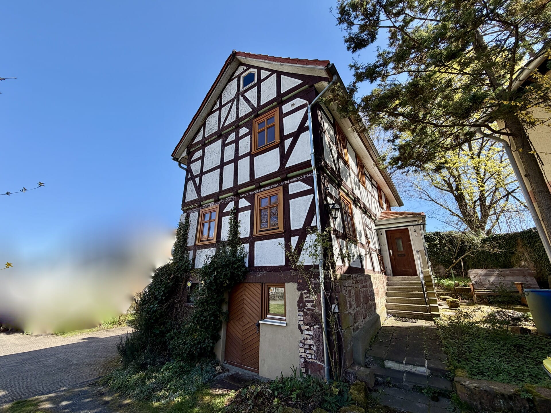 Immobilie in Bad Zwesten - Historisches Wohnhaus mit Nebengebäude und Entwicklungschancen in Bad Zwesten OT! - Bild 2