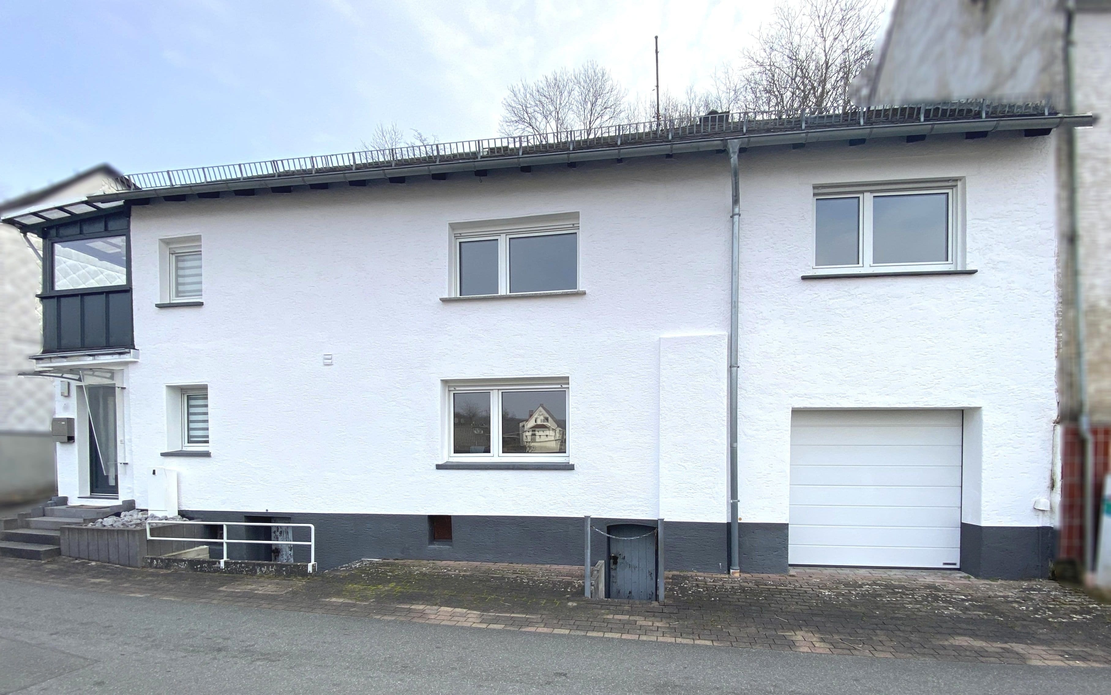 Immobilie in Mengerskirchen - Modernisiertes Einfamilienhaus in idyllischer Lage von Mengerskirchen ++ Dillhausen ++ - Bild 3