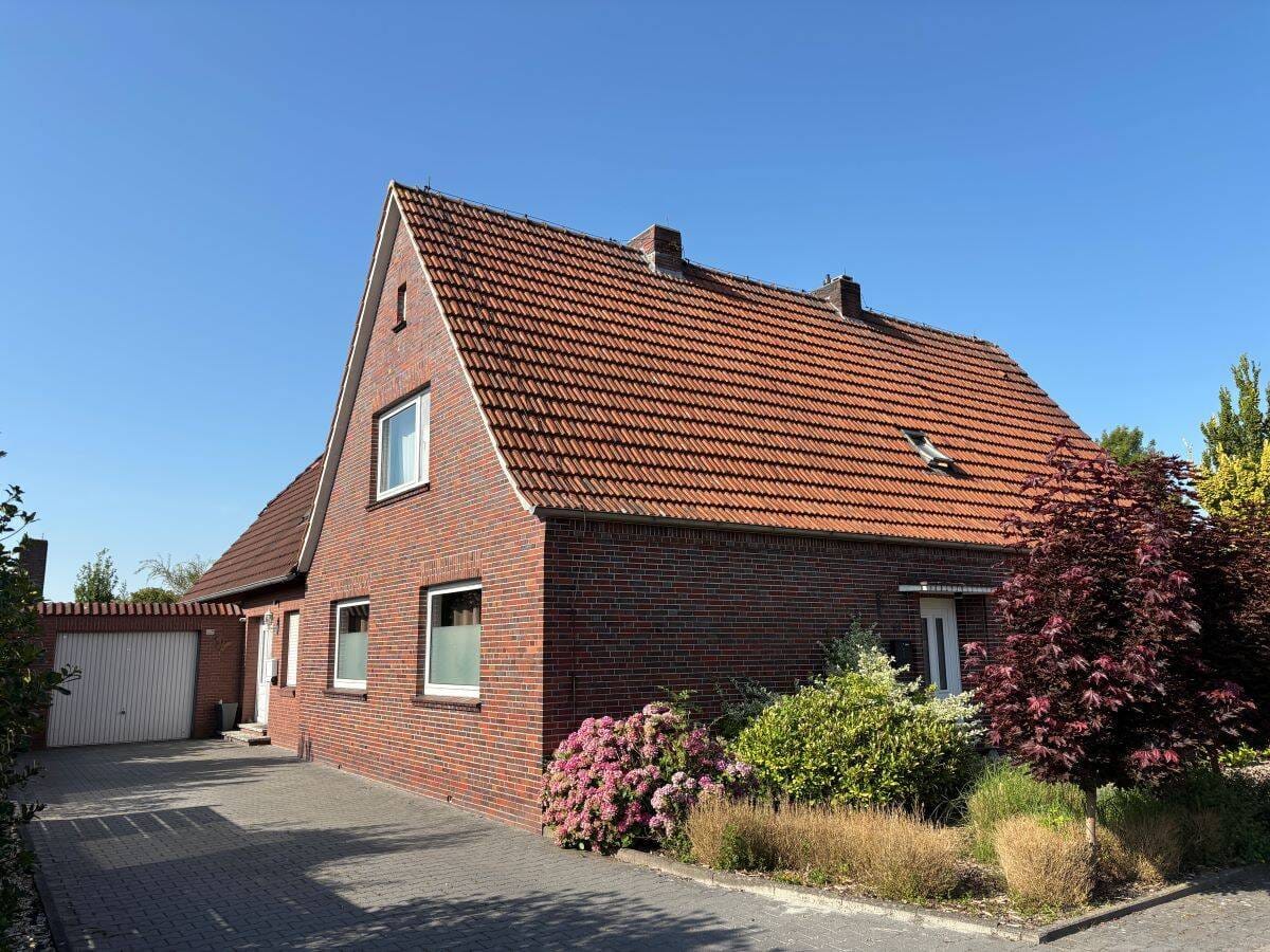 Immobilie in Wiesmoor - 2 Häuser - ein Preis - Bild 2