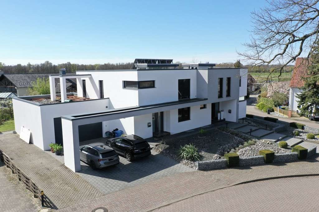 Immobilie in Calberlah - Stilvolles Zweifamilienhaus mit besonderem Wohnambiente - Bild 1