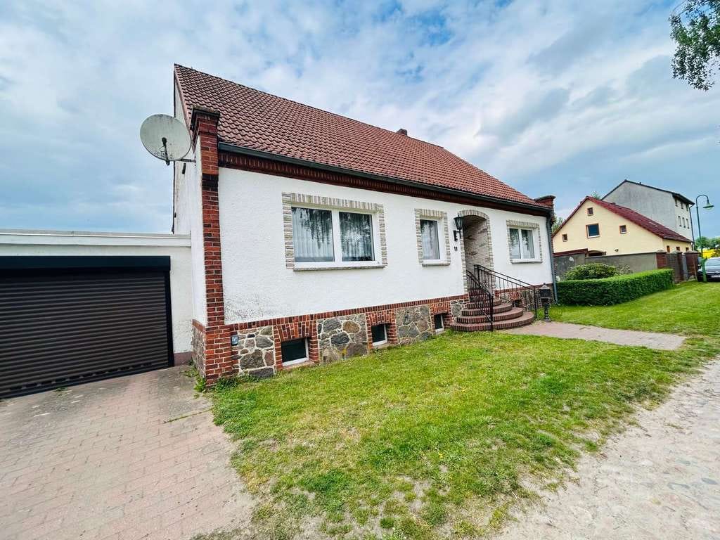 Immobilie in Plattenburg - Einfamilienhaus mit Garten und Garage - Bild 3