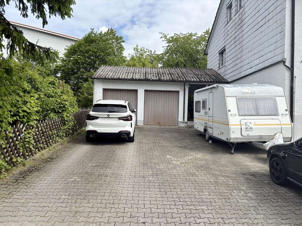 Immobilie in Böhmenkirch - 3-Familienhaus - ideal für mehrere Generationen oder Eigennutzung mit Vermietung!  - Bild 1
