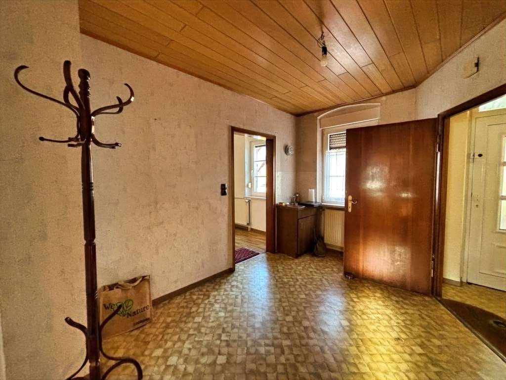 Immobilie in Schiffweiler - Klein aber mein! Einfamilienhaus mit Garage und Garten  - Bild 3