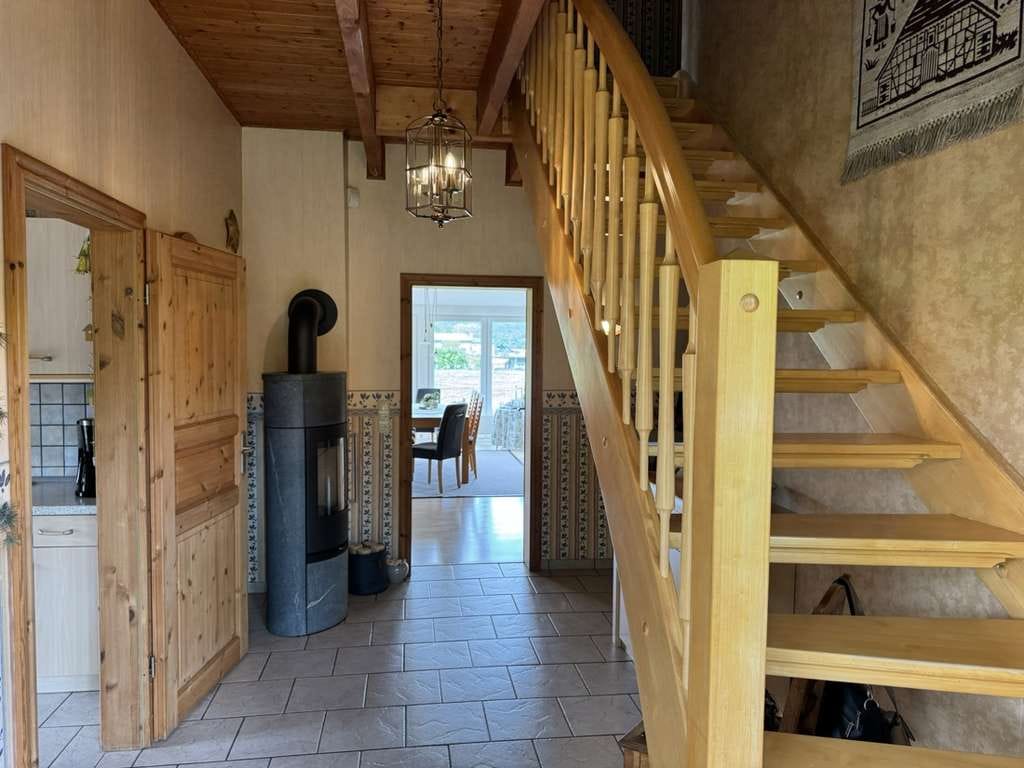 Immobilie in Burg (Dithmarschen) - Lebensqualität und Familienglück garantiert: Gepflegtes EFH in ruhiger Wohnlage mit Wintergarten! - Bild 1