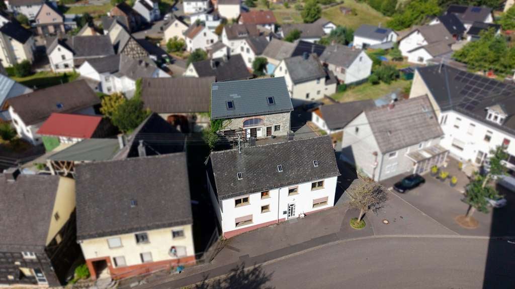 Immobilie in Meudt - Solides vollvermietetes 4 Parteienhaus mit Stellplätzen in zentraler Lage bei Wallmerod! - Bild 4