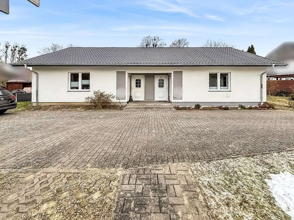 Immobilie in Hanshagen - Zwei 2-Zimmer-Wohnungen zum Wohnen und Vermieten mit schönem Garten in Hanshagen bei Greifswald - Bild 1