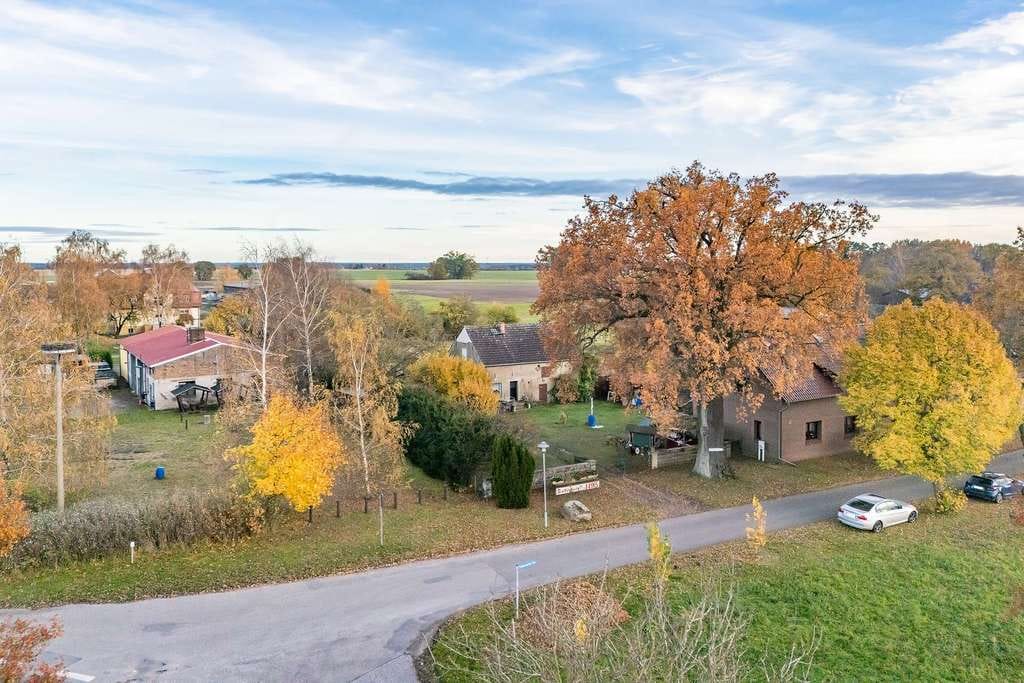 Immobilie in Tauche - Vielseitiges Anwesen mit Einfamilienhaus, Veranstaltungsgebäuden & großem Grundstück in Tauche! - Bild 0
