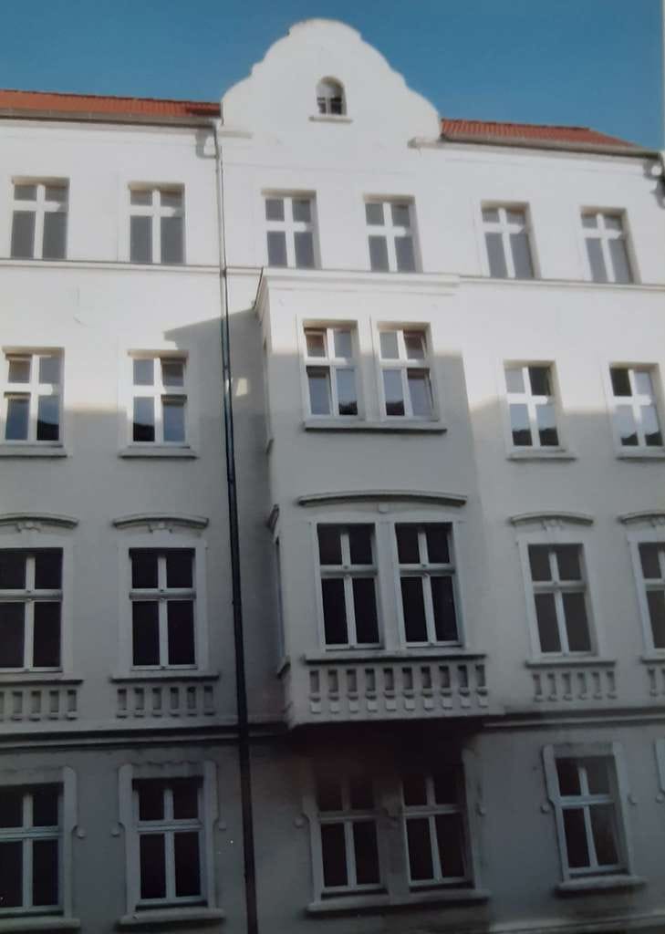 Immobilie in Brandenburg an der Havel - Schöne, große vermietete Eigentumswohnung für Anleger im 1. OG - Bild 1