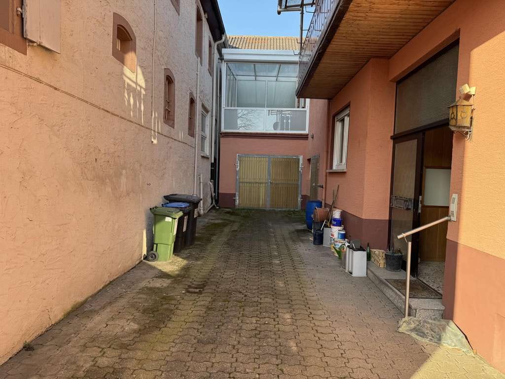 Immobilie in Böchingen - Großzügiges Wohnhaus in zentraler Lage von Böchingen - Bild 2