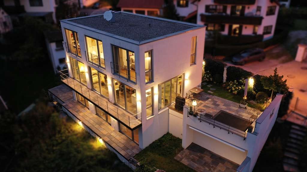 Immobilie in Greifenberg - Greifenberg am Ammersee - Einfamilienhaus für höchste Ansprüche - Bild 0