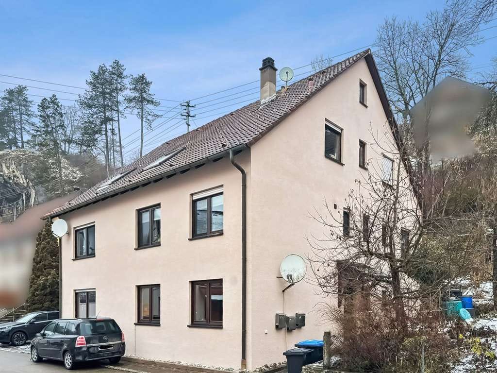 Immobilie in Veringenstadt - Großzügige 5-Zimmer-Wohnung mit Terrasse und Garten in Veringenstadt - Bild 0