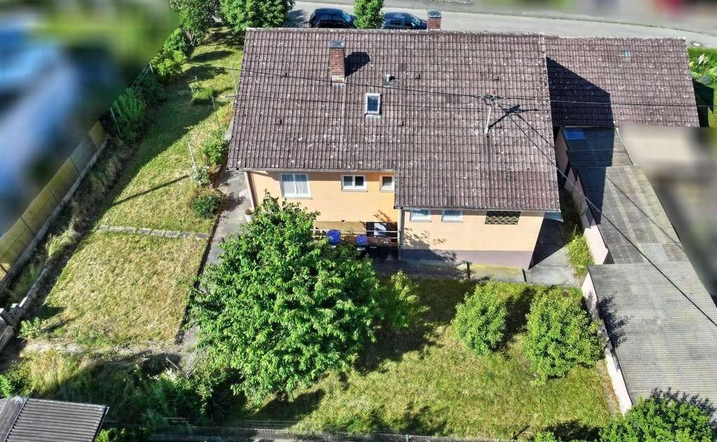 Immobilie in Bermatingen - WOHNEN  IN  TOPLAGE  - HAUS  MIT  ZAHLREICHEN NUTZUNGSMÖGLICHKEITEN - Bild 1