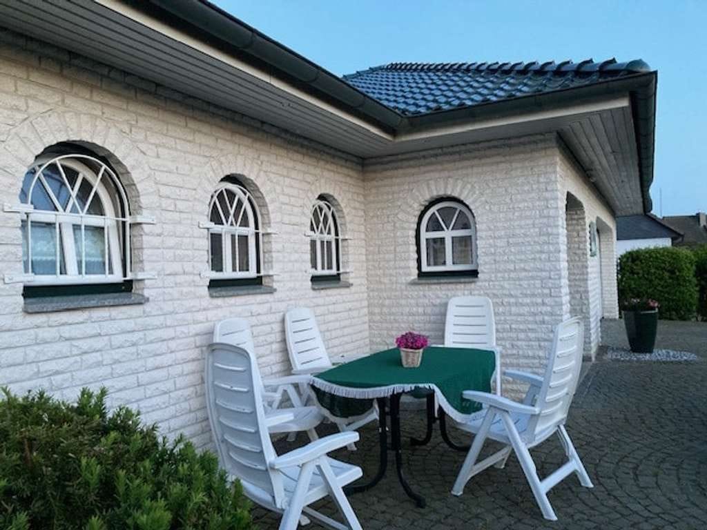 Immobilie in Lensahn - Sehr große und interessante Liegenschaft  - Bild 4