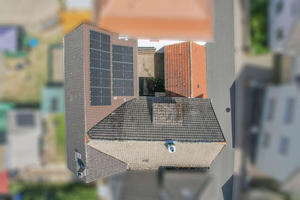Immobilie in Schaafheim - DIETZ: Modernisiertes Fachwerkhaus mit Nebengebäude - PV mit Speicher - in Schaafheim OT Mosbach! - Bild 2