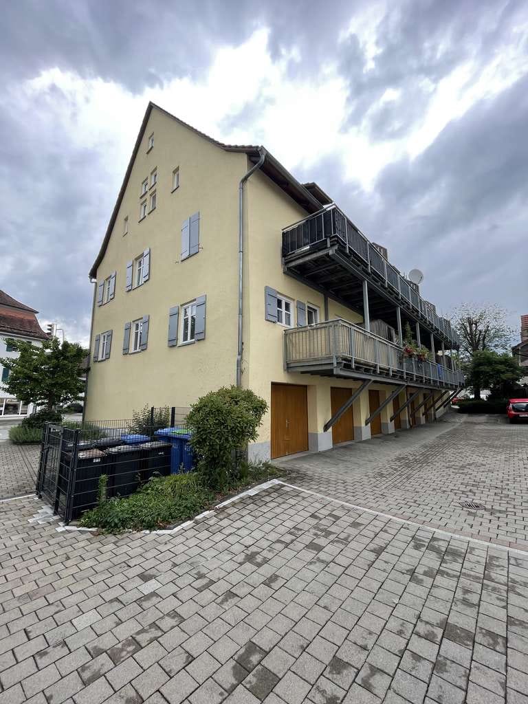 Immobilie in Steißlingen - Historischer Charme trifft Kapitalanlage – 3-Zimmer-Wohnung mit Balkon & Garage in Steißlingen - Bild 1
