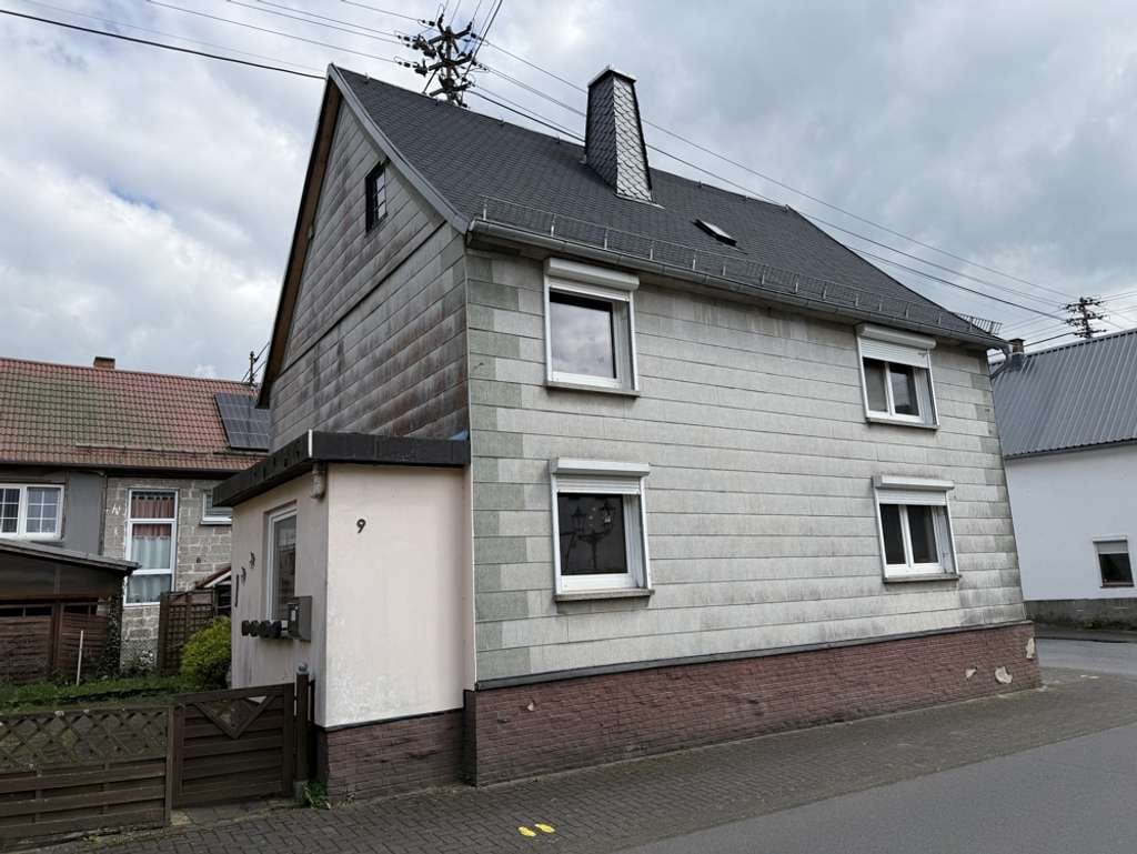 Immobilie in Freirachdorf - Freistehendes Einfamilienhaus mit pflegeleichtem Grundstück - Bild 2