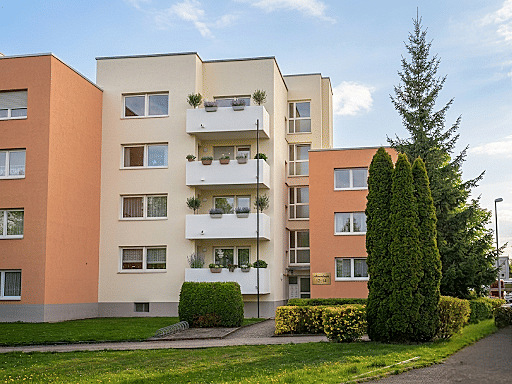 Immobilie in Bad Windsheim - Lichtdurchfluteter Wohntraum mit Sonnenbalkon - Wohnen am Kurpark in Bad Windsheim - Bild 0