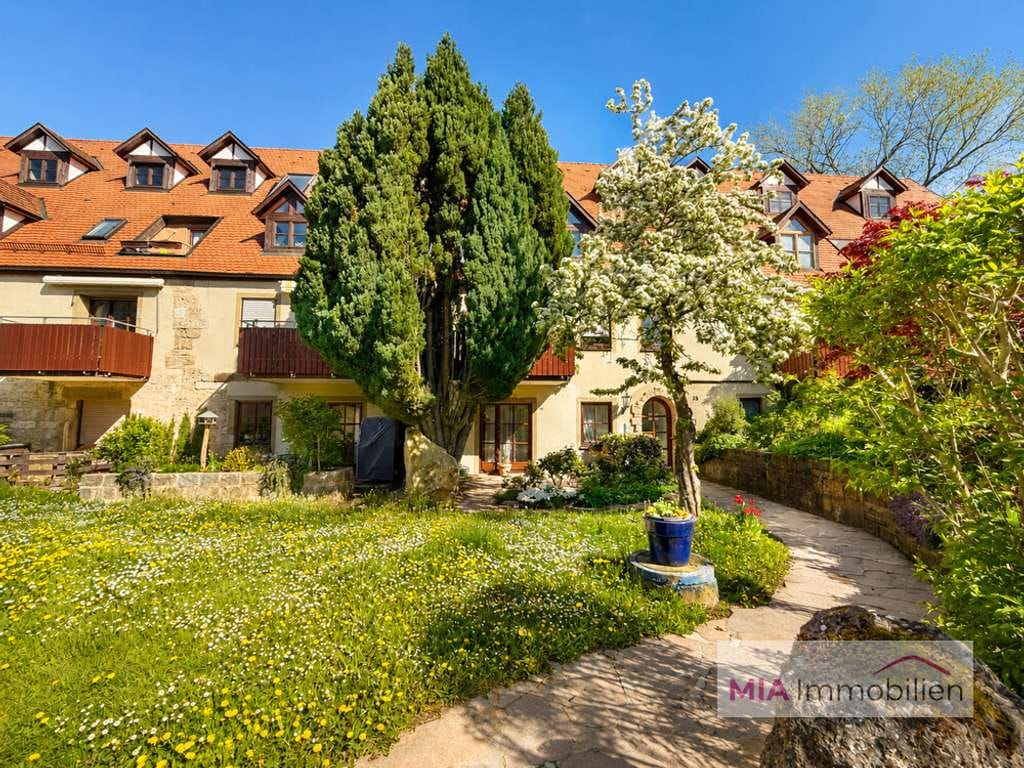 Immobilie in Künzelsau - Attraktive Kapitalanlage – Gepflegte 3-Zi.-Wohnung mit schöner Loggia in Schloss Stetten - Bild 1