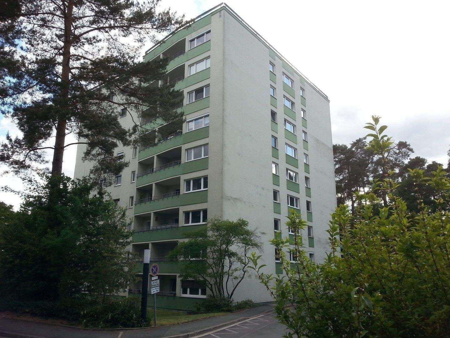 Immobilie in Spardorf - 2-Zimmer-ETW in Spardorf mit 60 m² Wohnfläche und großem Westbalkon in sehr ruhiger Waldrandlage - Bild 2