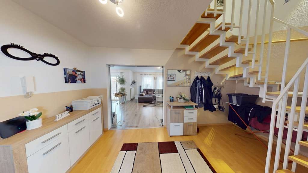 Immobilie in Teutschenthal - *Perfekt für Familien: Großzügiges Reihenmittelhaus mit Garten in Teutschenthal* - Bild 2