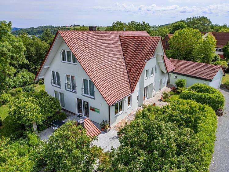 Immobilie in Jagsthausen - Anwesen in herausragender Lage in Jagsthausen - Teilort - Bild 2