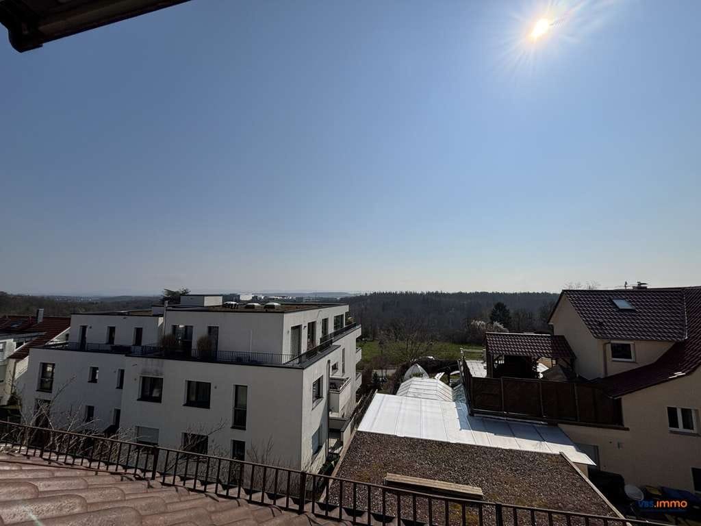 Immobilie in Ostfildern - Charmante DG-Wohnung: Ruhig gelegen mit schönem Blick - Bild 4