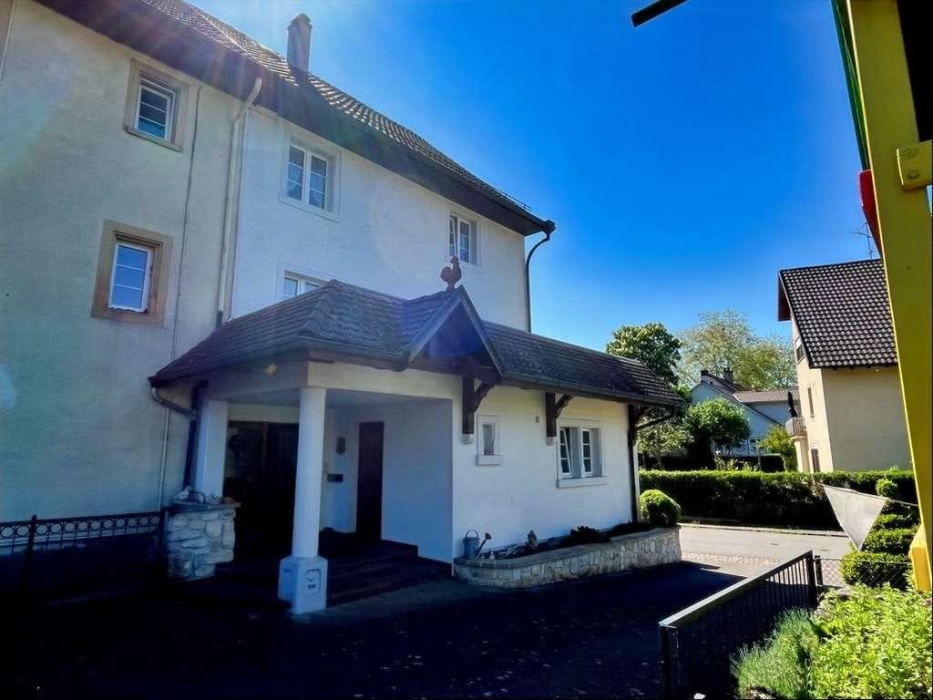 Immobilie in Küssaberg - Einfamilienhaus als Doppelhaushälfte in  Küssaberg-Reckingen. - Bild 1