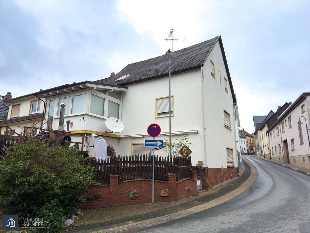 Immobilie in Hünfelden - Einfamilienhaus im Ortskern von Kirberg, Hünfelden - Bild 0
