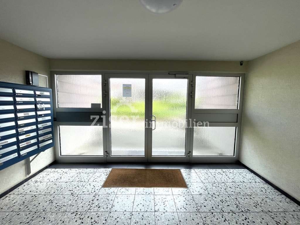 Immobilie in Auggen - Bezugsfreie 2,5-Zimmerwohnung inkl.2 Garagen - Bild 3