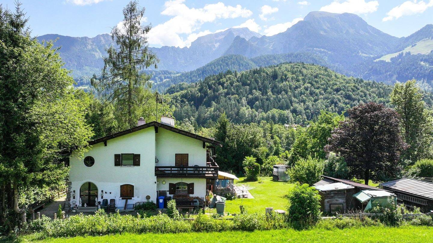 Immobilie in Schönau am Königssee - Grosszügiges Zweifamilienhaus in zentraler Top Lage von Schönau am Königssee - Bild 0