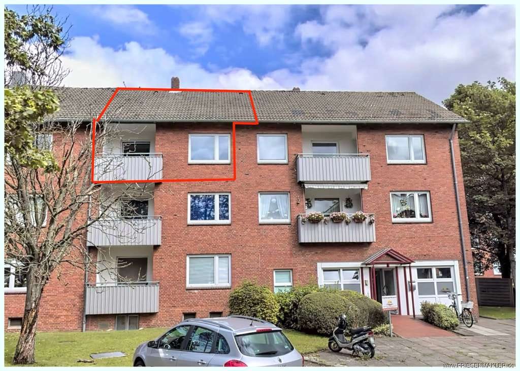 Immobilie in Husum - BEZUGSFREI: 2 Zimmer-Wohnung mit Südbalkon, großem Dachbodenraum + Garage in zentrumsnaher Wohnlage! - Bild 0
