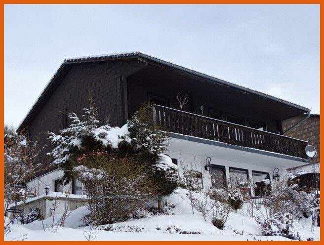 Immobilie in Thurmansbang - Idyllisch gelegener Holz-Bungalow in ruhiger, sonniger Aussichtslage in Nationalparknähe - Bild 1